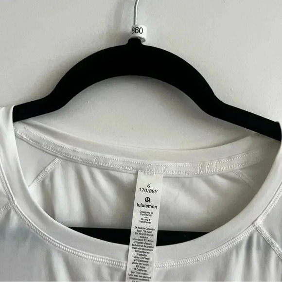 860 Lululemon Stripe in Stride Short Sleeve Tee Size 6 - Picture 5 of 7